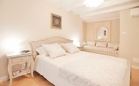 Boutique Apartments Verona